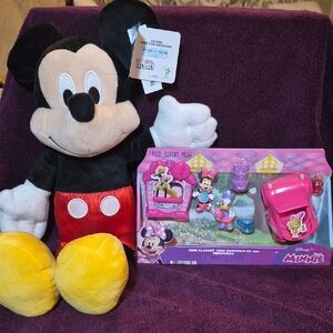 Disney Mickey Mouse Plush with Minnie Playset Toy Lot